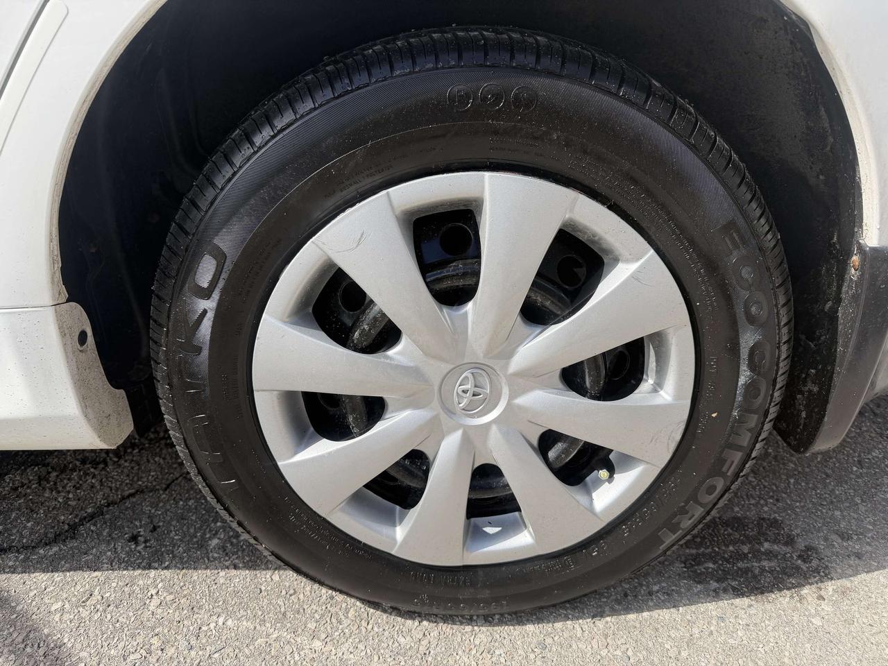2012 Toyota Corolla 4dr Auto CE/ YES ONLY 67180 KMS !! COMES CERTIFIED Photo
