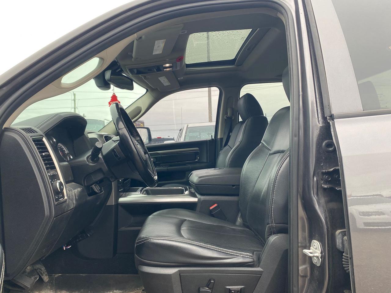 2018 RAM 1500 Sport Crew Cab 4x4 ~Nav ~Heated Leather ~Sunroof Photo