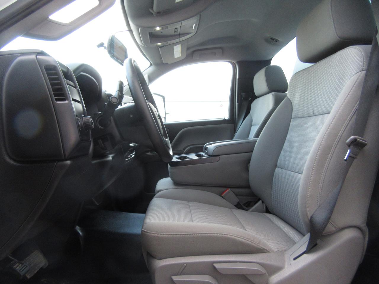 2023 International CV 515 DURAMAX DIESEL 20FT ALUMINUM BOX POWER LIFTGATE Photo