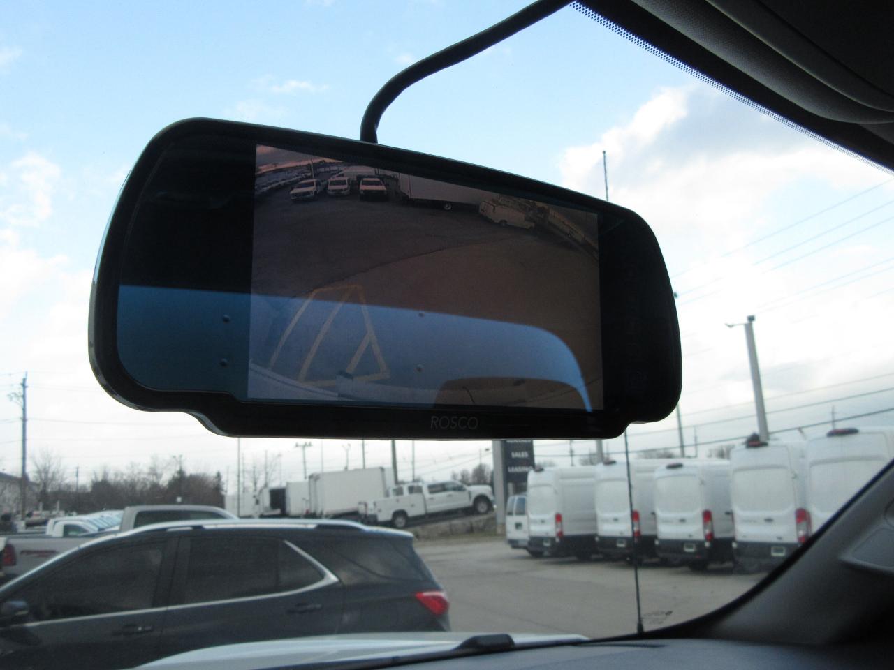 2023 International CV 515 DURAMAX DIESEL 20FT ALUMINUM BOX POWER LIFTGATE Photo