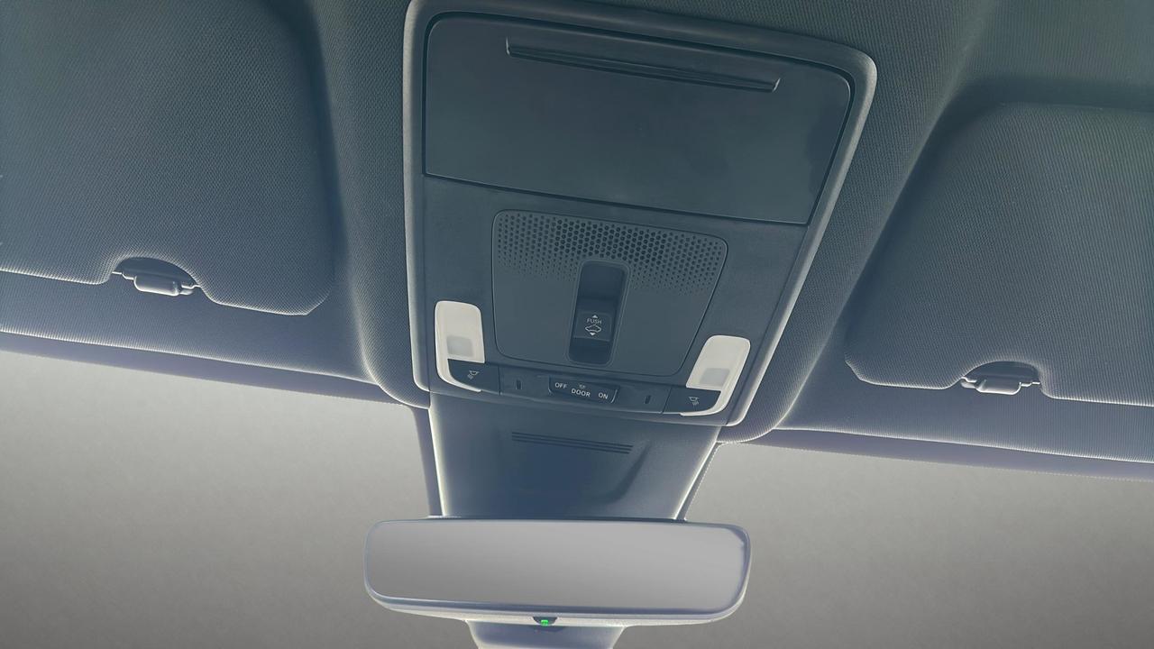 2024 Honda CR-V Hybrid Touring Photo