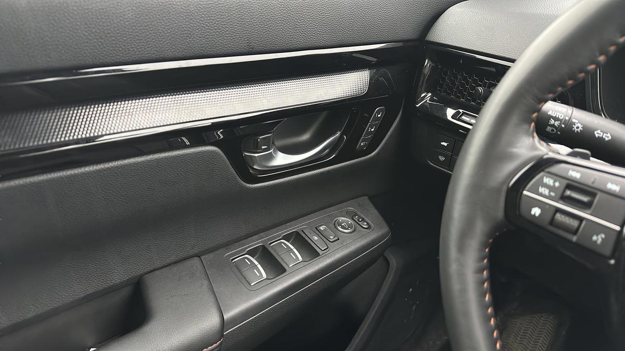 2024 Honda CR-V Hybrid Touring Photo