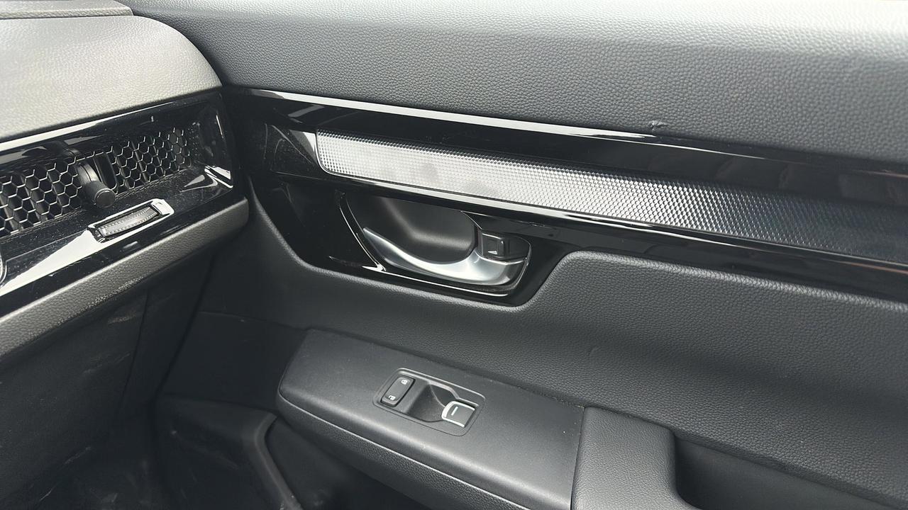 2024 Honda CR-V Hybrid Touring Photo