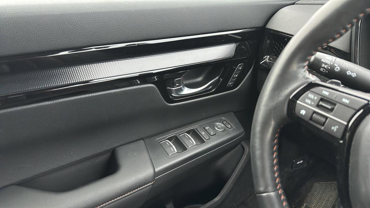 2024 Honda CR-V Hybrid Touring Photo