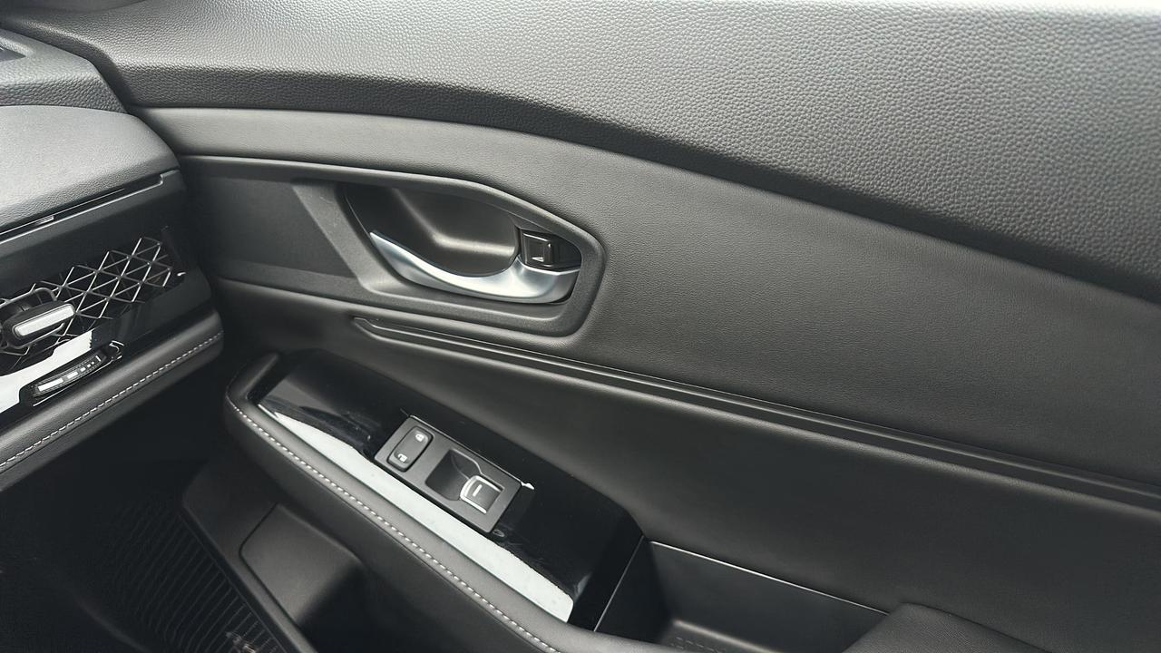 2025 Honda Accord Hybrid TOURING Photo
