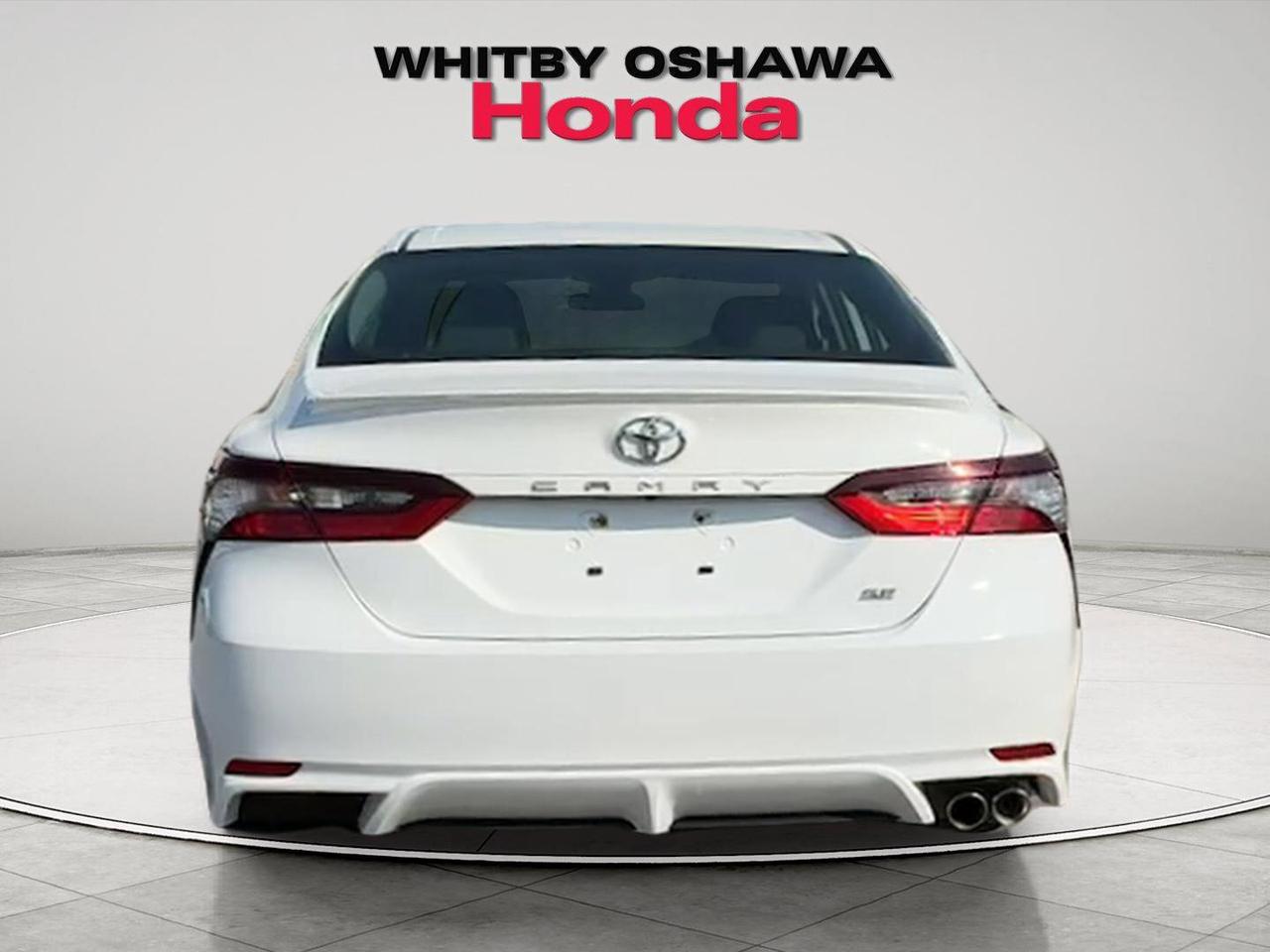 2024 Toyota Camry SE Photo