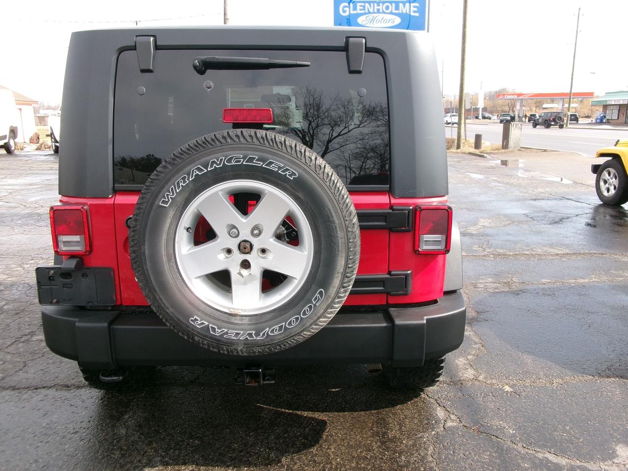 2011 Jeep Wrangler Sport  "Very Very Nice Jeep" Photo2