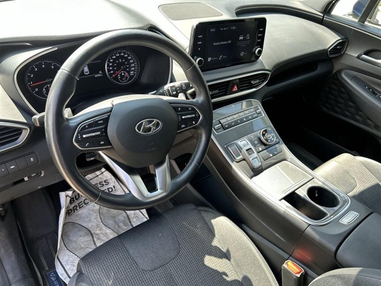 2022 Hyundai Santa Fe Preferred AWD | Heated Steering | No accidents Photo