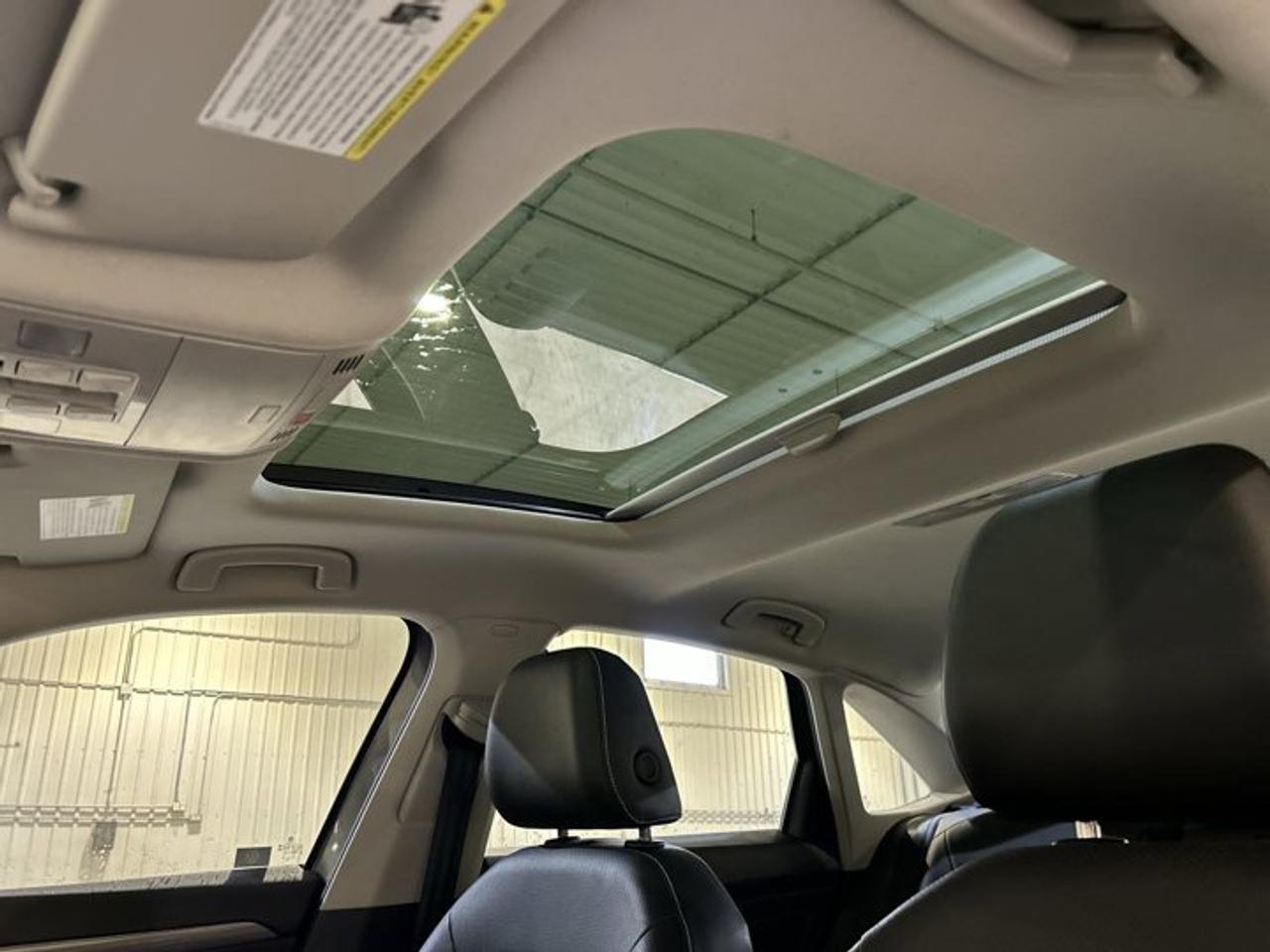 2023 Volkswagen Jetta Highline | Ventilated Seats | Leather Seats | One owner Photo