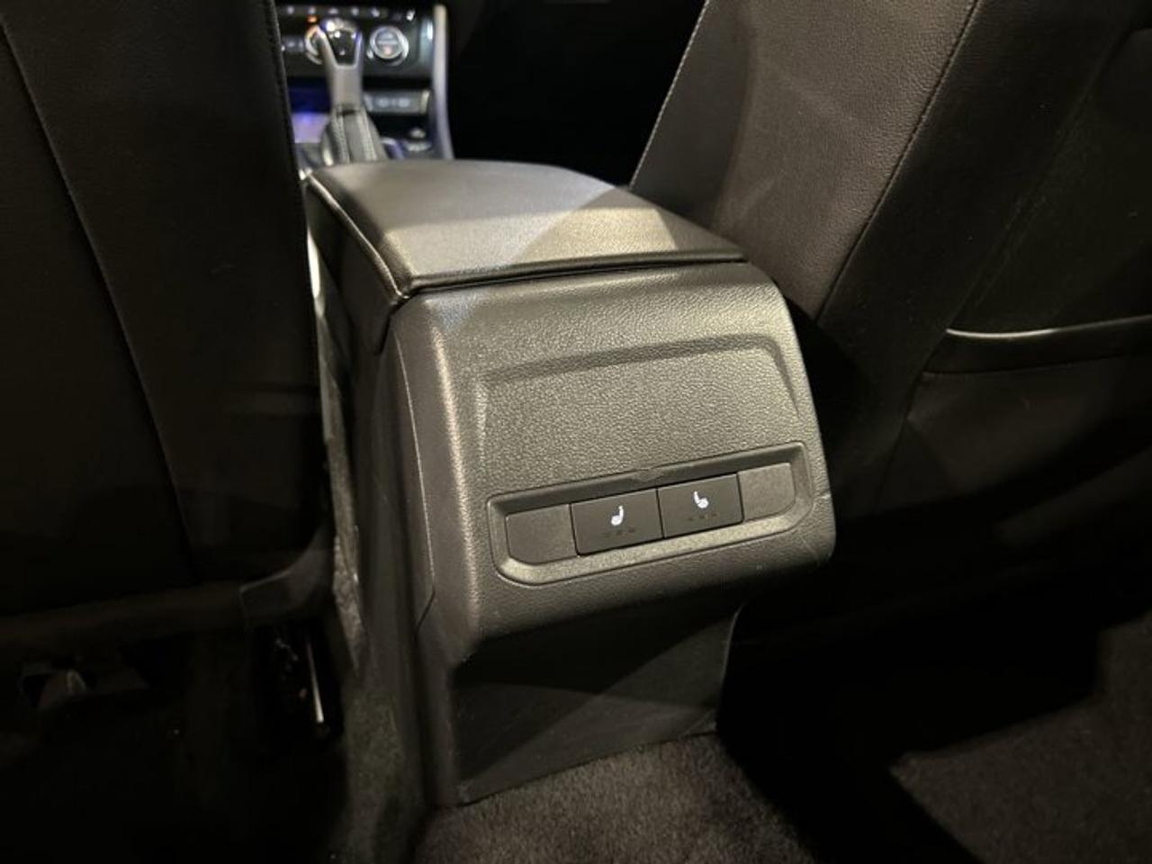 2023 Volkswagen Jetta Highline | Ventilated Seats | Leather Seats | One owner Photo