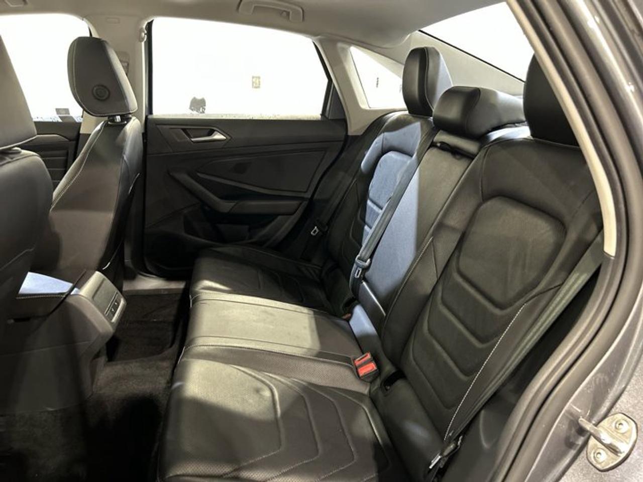 2023 Volkswagen Jetta Highline | Ventilated Seats | Leather Seats | One owner Photo