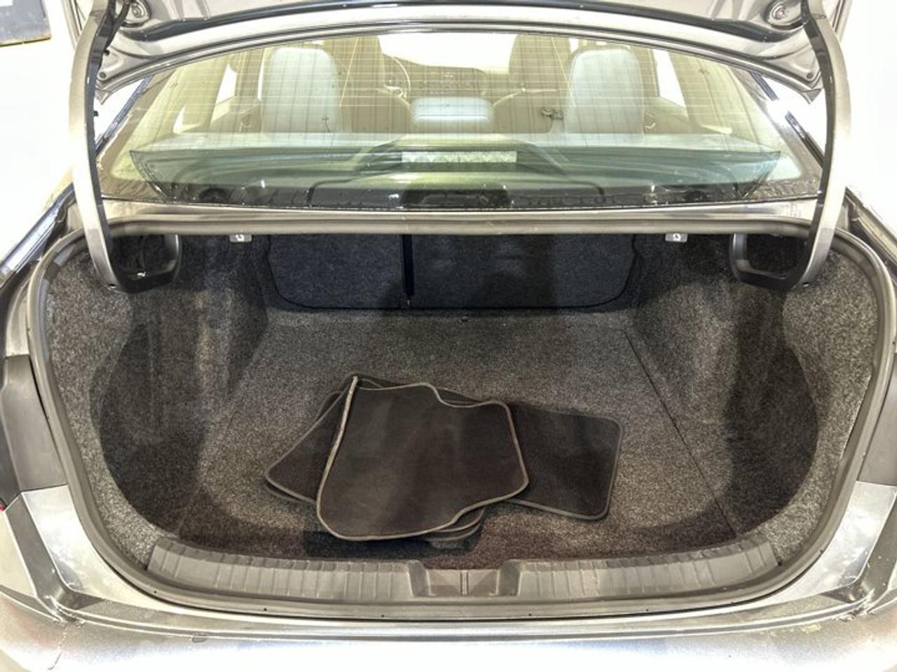 2023 Volkswagen Jetta Highline | Ventilated Seats | Leather Seats | One owner Photo