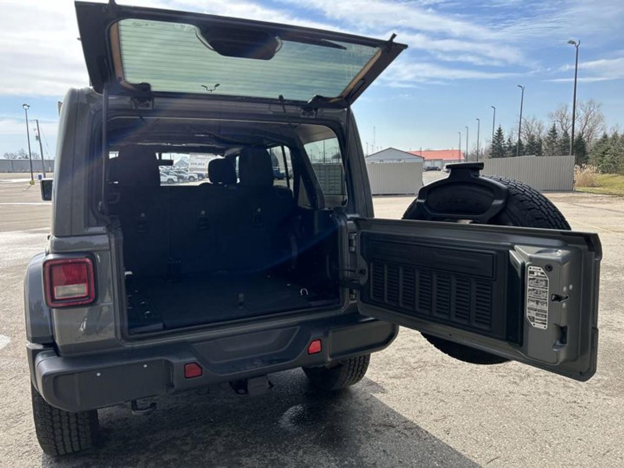 2023 Jeep Wrangler Sahara 4x4 | One owner | No accidents Photo
