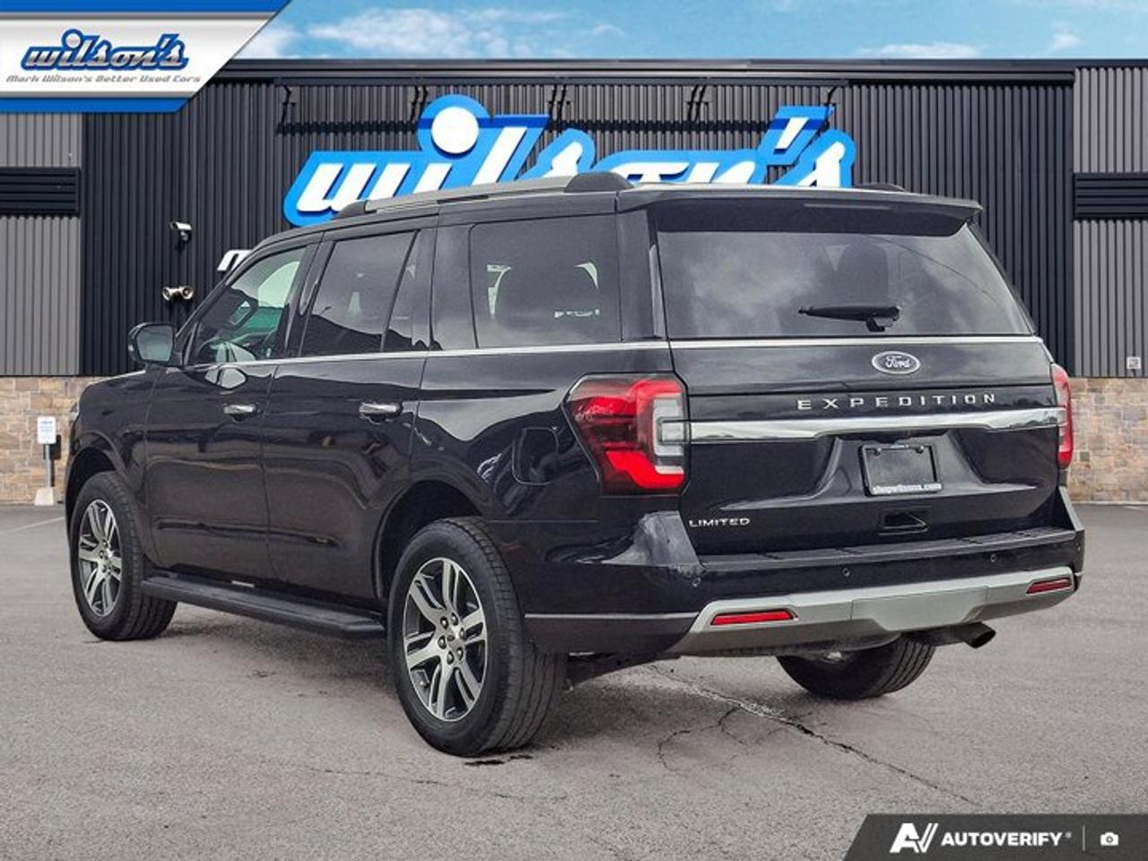 2024 Ford Expedition Limited | Leather | Sunroof | Nav | Adaptive Cruise | Cooled + Heated Seats | and Much More ! Photo2
