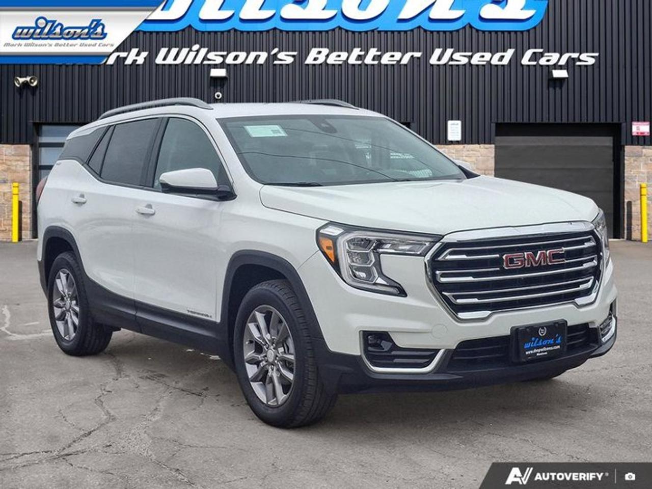 2024 GMC Terrain SLT AWD | Leather | Heated Wheel + Seats | Remote Start | CarPlay + Android | and More ! Photo