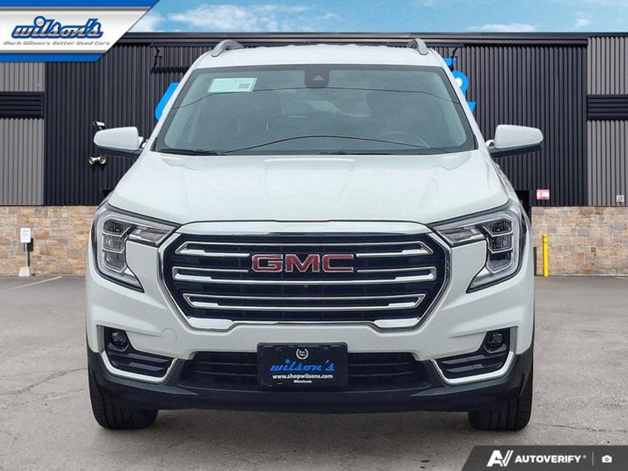 2024 GMC Terrain SLT AWD | Leather | Heated Wheel + Seats | Remote Start | CarPlay + Android | and More ! Photo