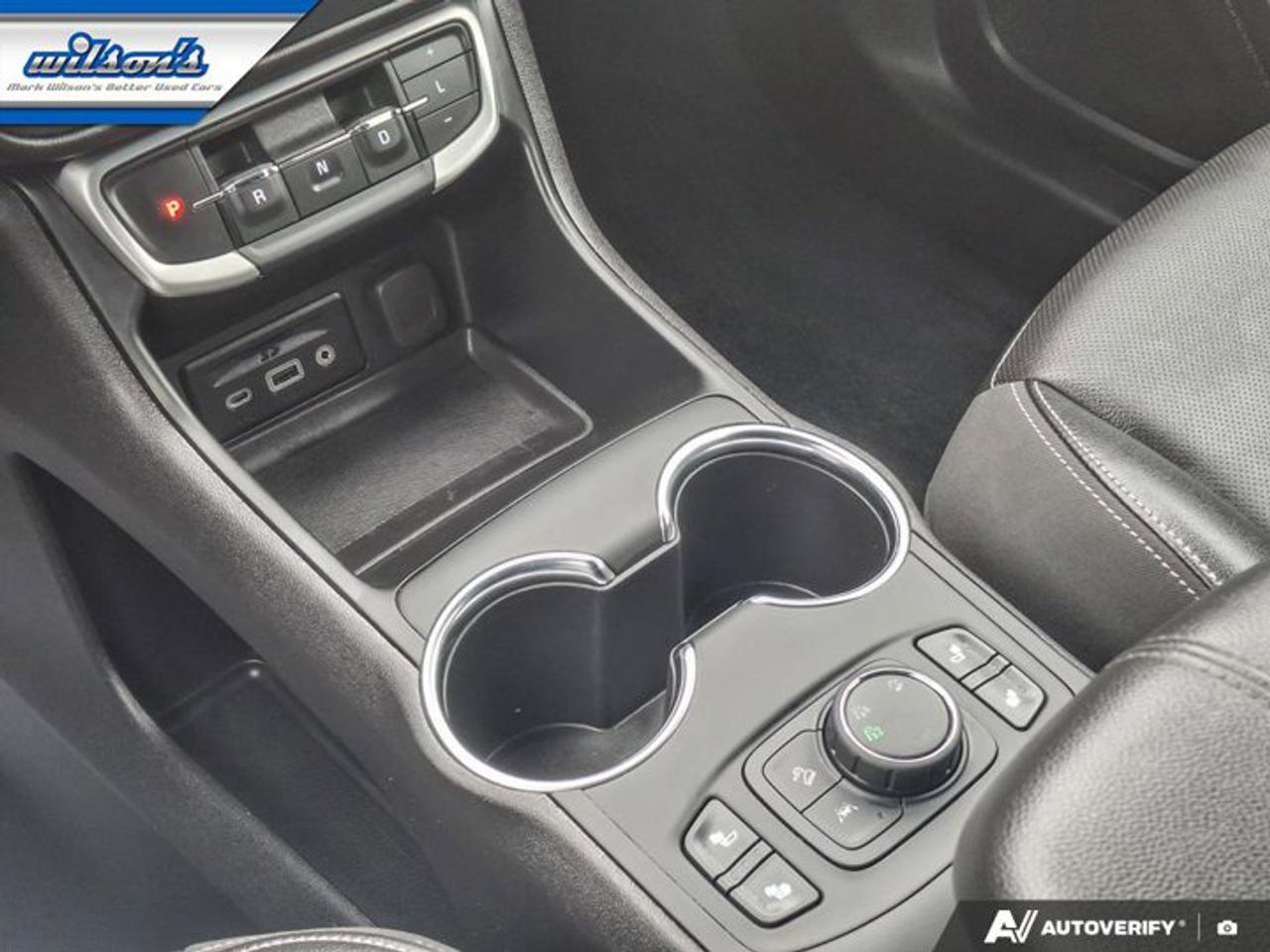 2024 GMC Terrain SLT AWD | Leather | Heated Wheel + Seats | Remote Start | CarPlay + Android | and More ! Photo
