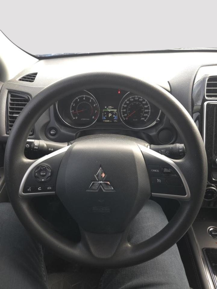 2022 Mitsubishi RVR 2.4L SE AWC - CVT Photo