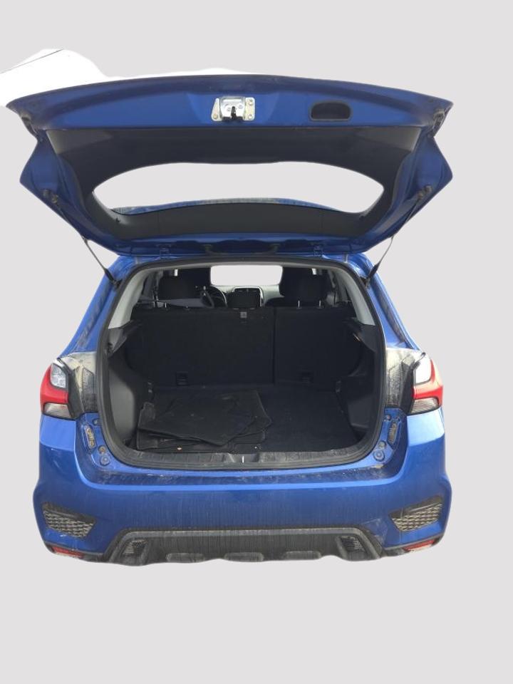 2022 Mitsubishi RVR 2.4L SE AWC - CVT Photo