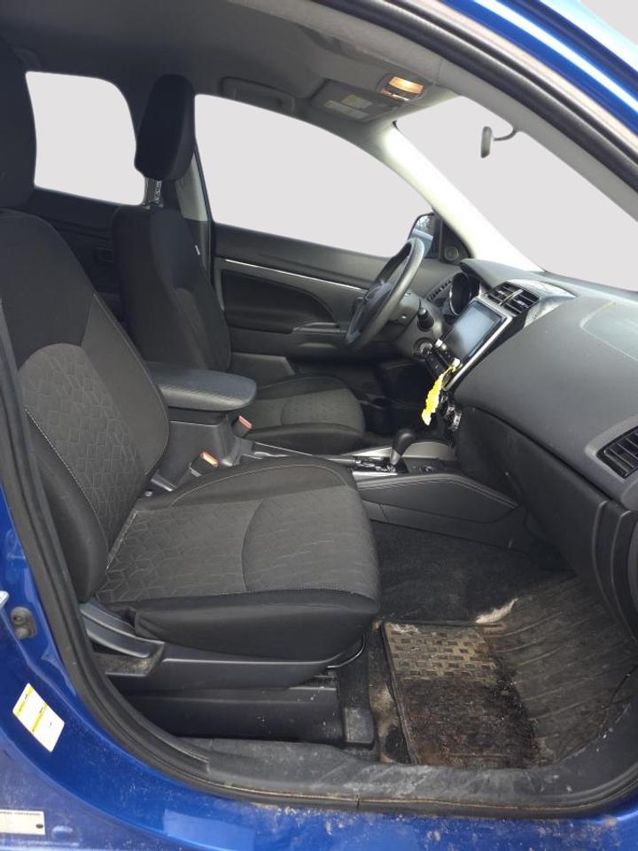 2022 Mitsubishi RVR 2.4L SE AWC - CVT Photo