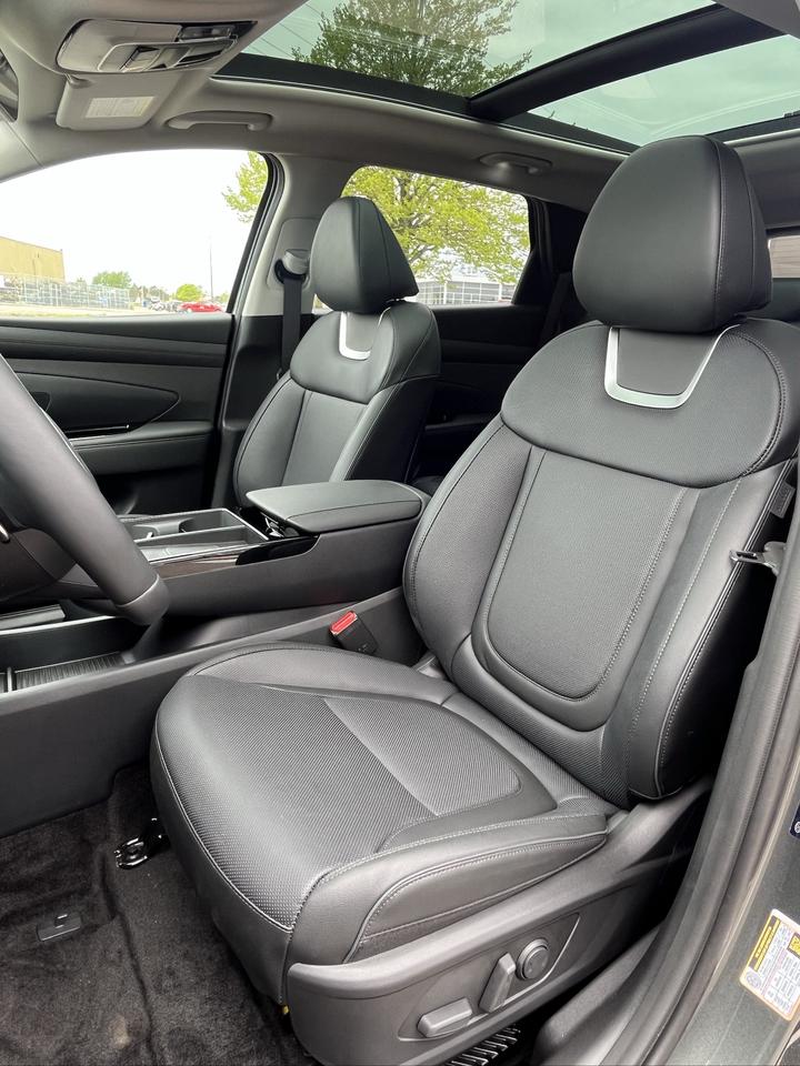 2026 Hyundai Tucson ULTIMATE HEV Photo