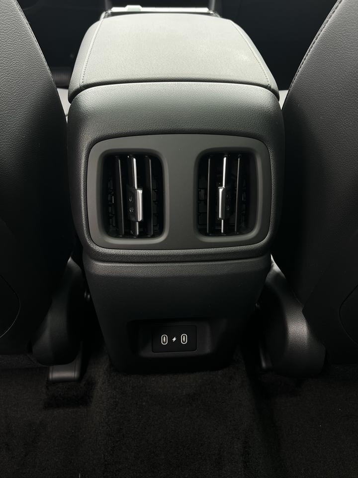 2026 Hyundai Tucson ULTIMATE HEV Photo