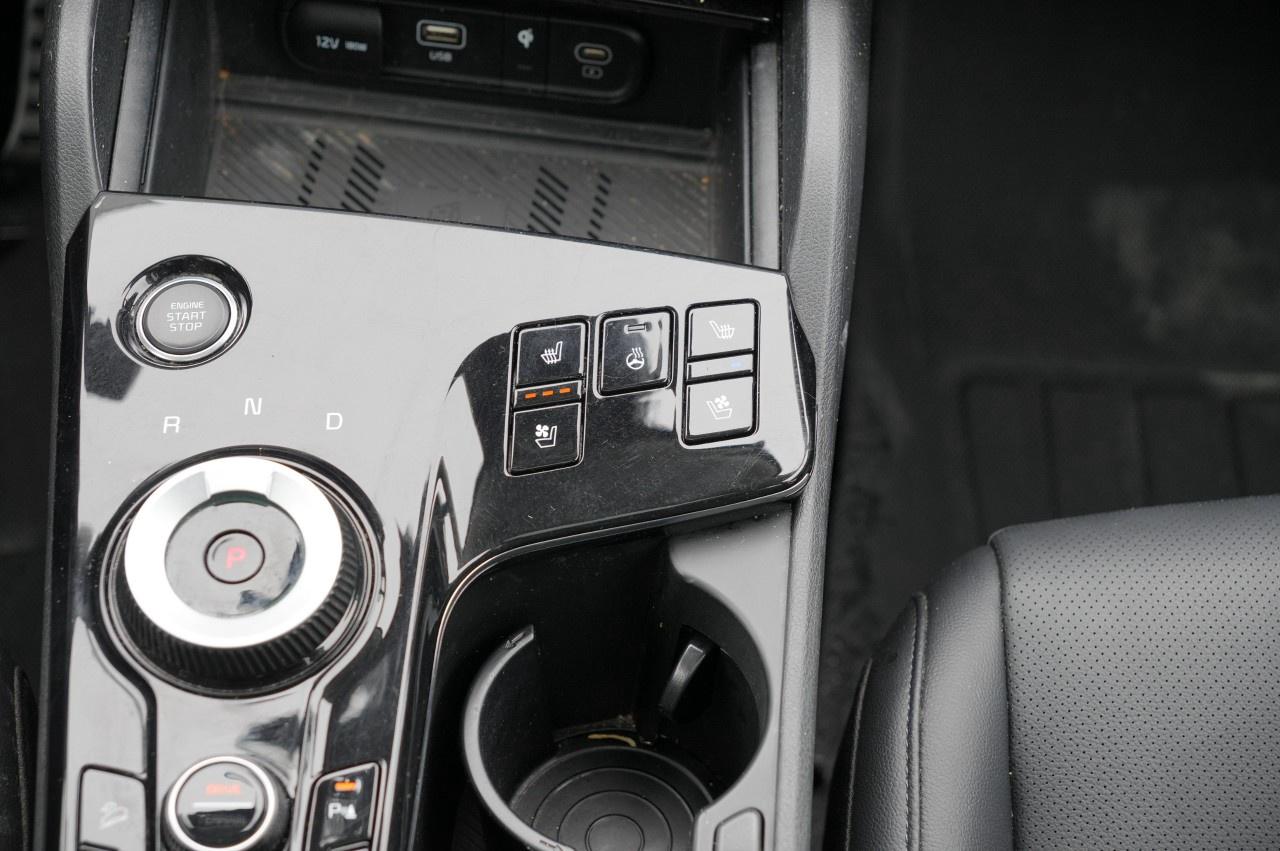 2024 Kia Sportage Plug-In Hybrid EX Premium AWD Photo