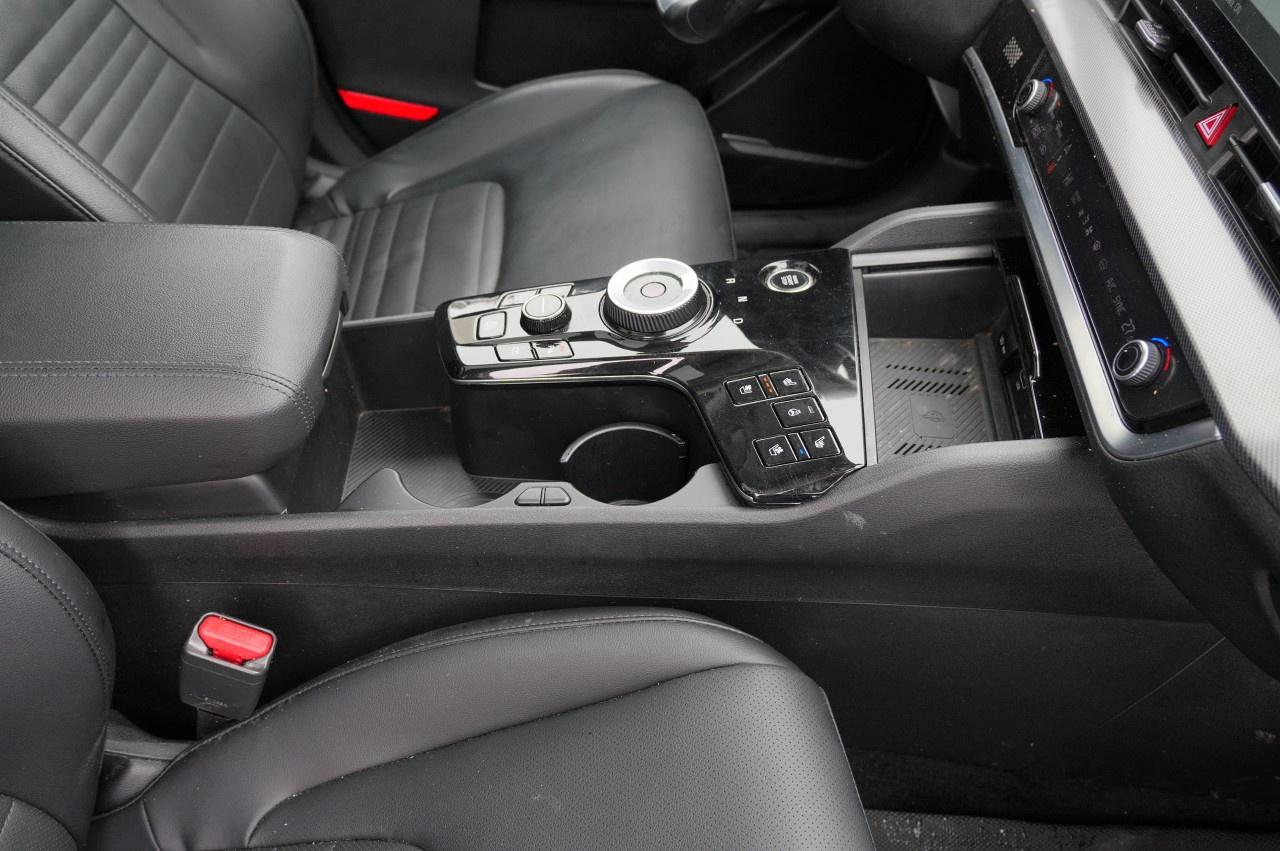 2024 Kia Sportage Plug-In Hybrid EX Premium AWD Photo