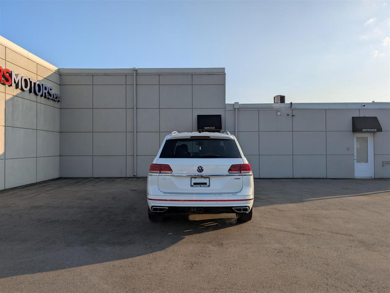 2023 Volkswagen Atlas 4MOTION - EXECLINE - PANO ROOF - NAV - TECH FEAT Photo