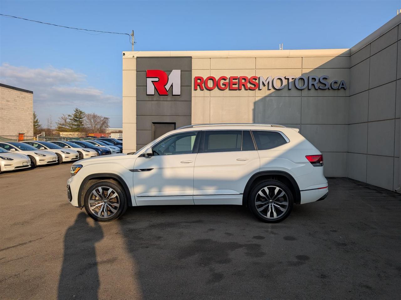 2023 Volkswagen Atlas 4MOTION - EXECLINE - PANO ROOF - NAV - TECH FEAT Photo