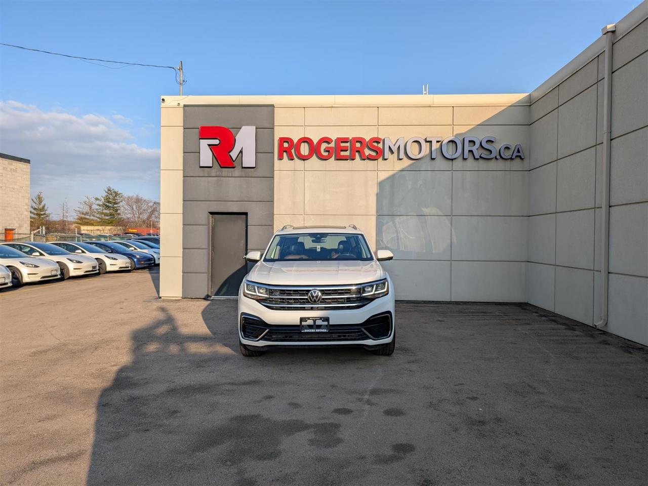 2023 Volkswagen Atlas 4MOTION - EXECLINE - PANO ROOF - NAV - TECH FEAT Photo