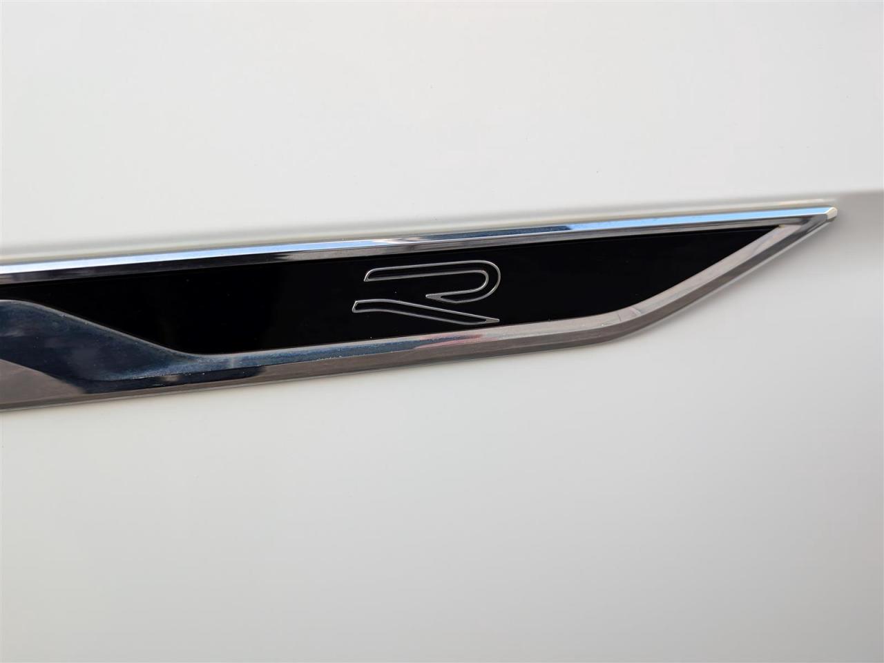 2023 Volkswagen Atlas 4MOTION - EXECLINE - PANO ROOF - NAV - TECH FEAT Photo