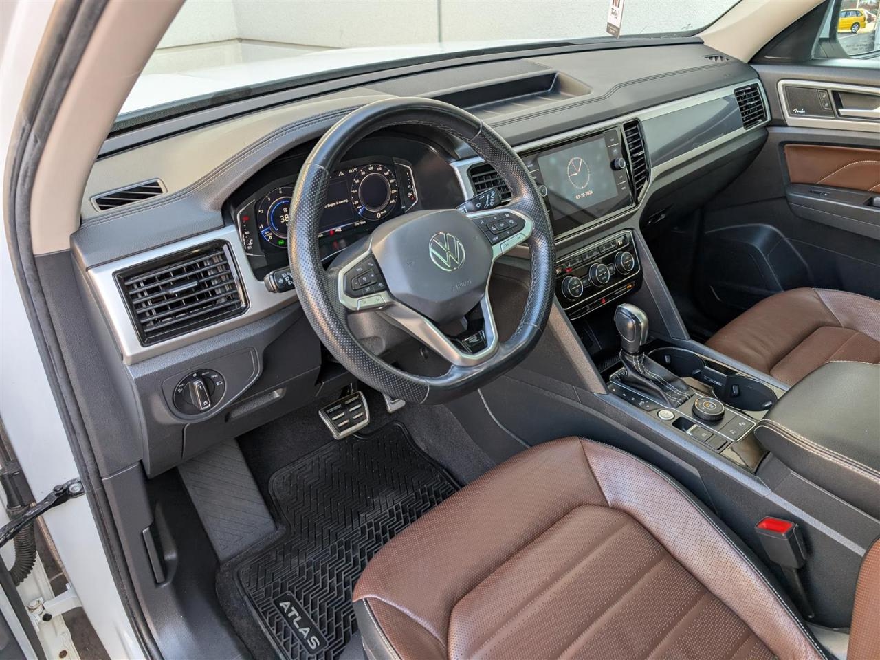 2023 Volkswagen Atlas 4MOTION - EXECLINE - PANO ROOF - NAV - TECH FEAT Photo