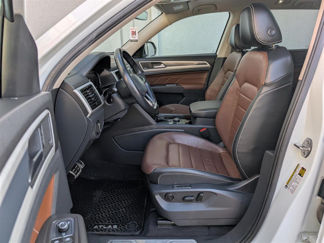 2023 Volkswagen Atlas 4MOTION - EXECLINE - PANO ROOF - NAV - TECH FEAT Photo