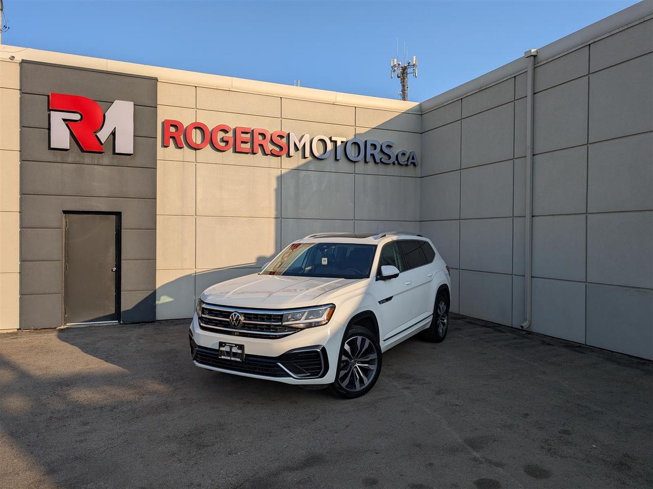 2023 Volkswagen Atlas 4MOTION - EXECLINE - PANO ROOF - NAV - TECH FEAT Photo0