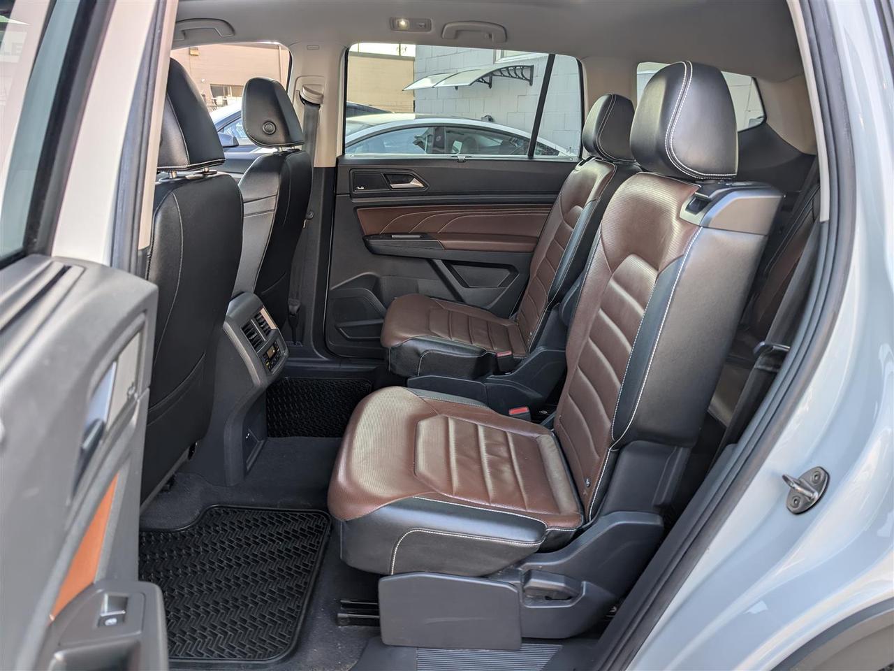 2023 Volkswagen Atlas 4MOTION - EXECLINE - PANO ROOF - NAV - TECH FEAT Photo