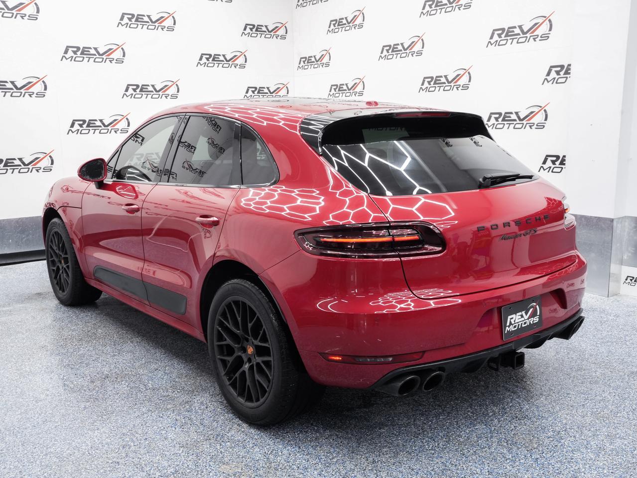 2017 Porsche Macan GTS | Certified | No Accidents Photo4