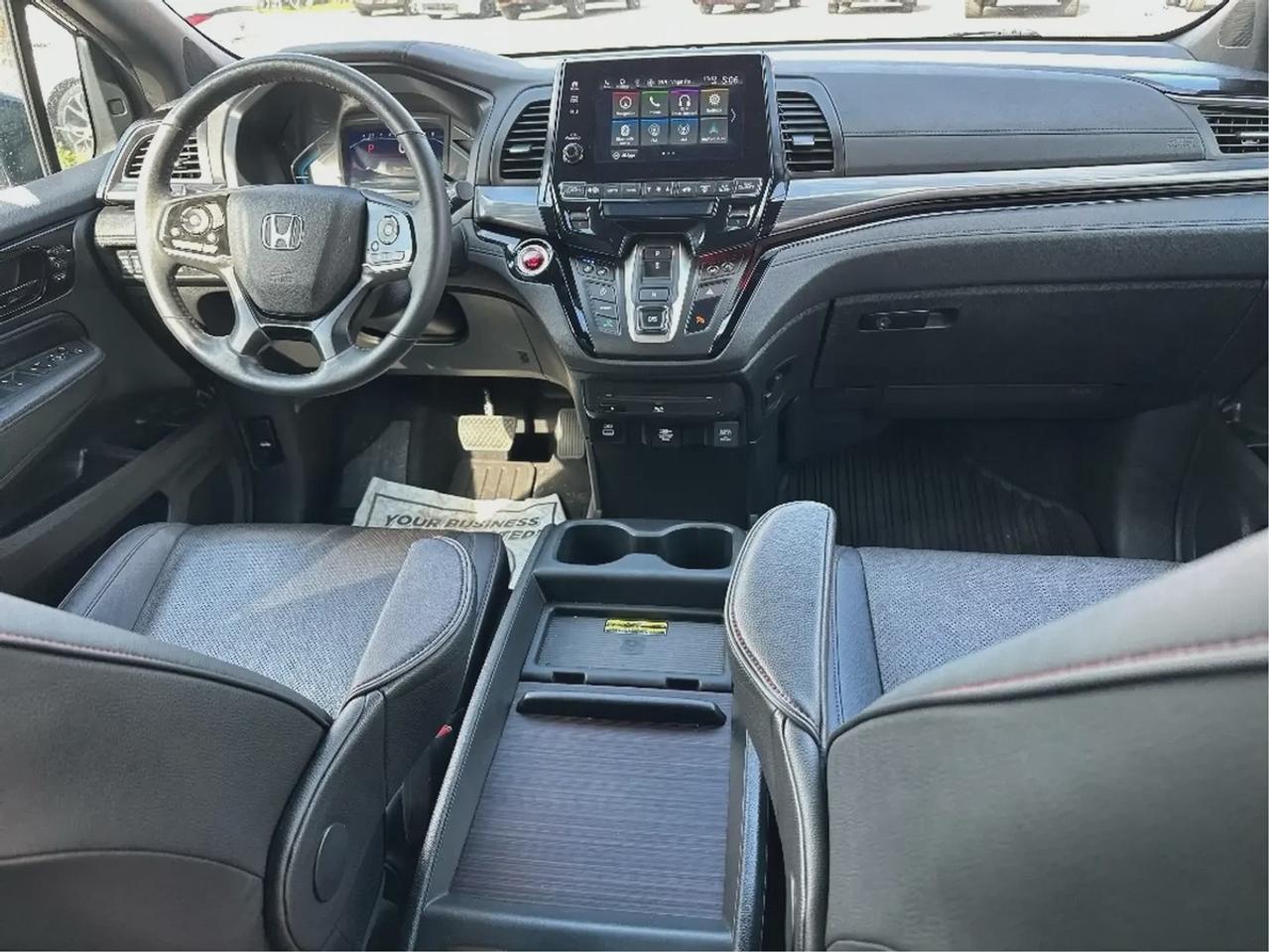 2023 Honda Odyssey Black Edition Photo
