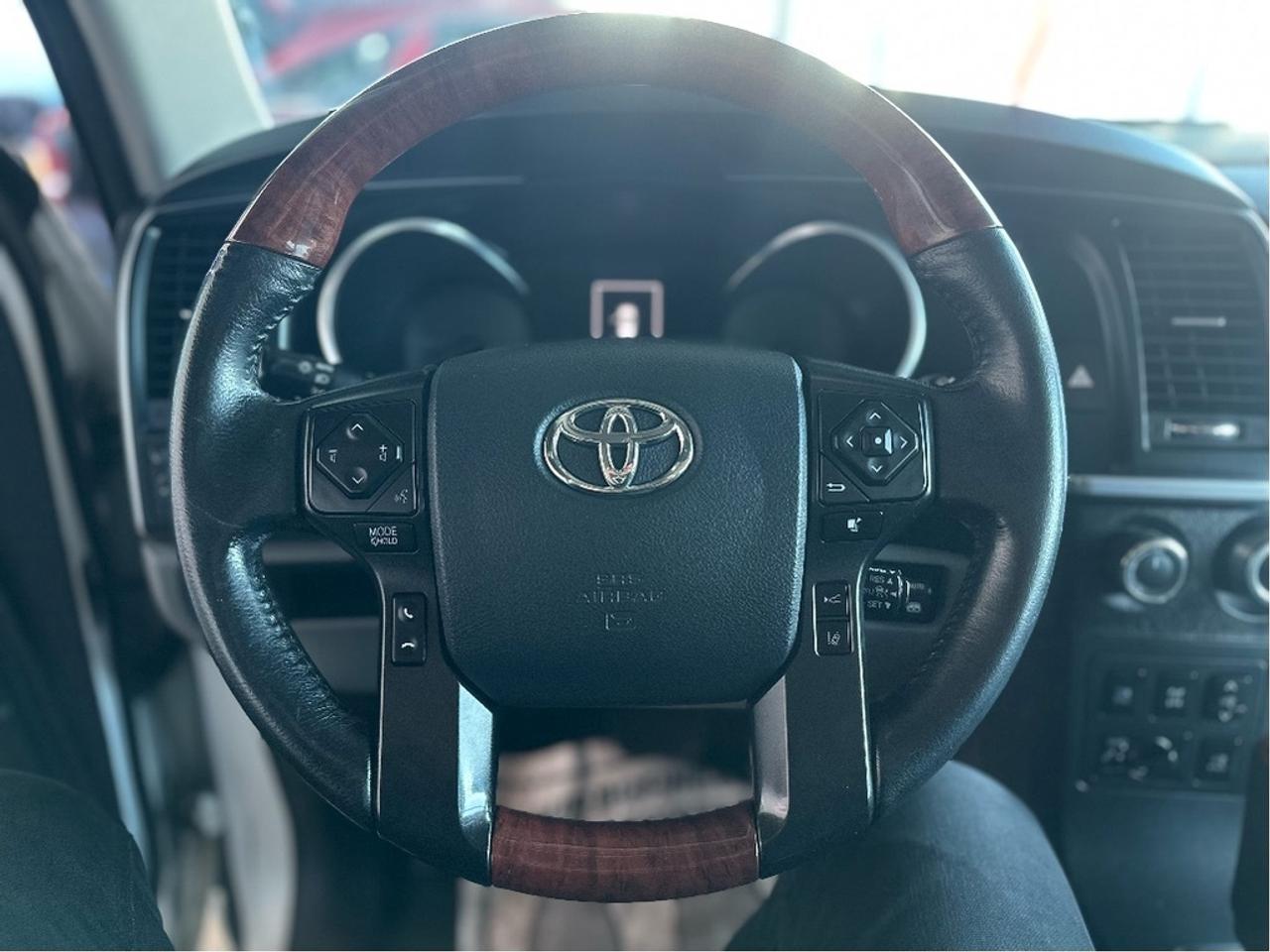 2019 Toyota Sequoia Plantium Photo