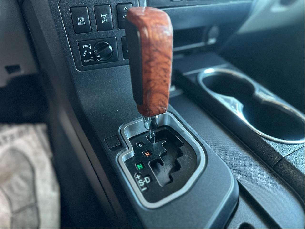 2019 Toyota Sequoia Plantium Photo