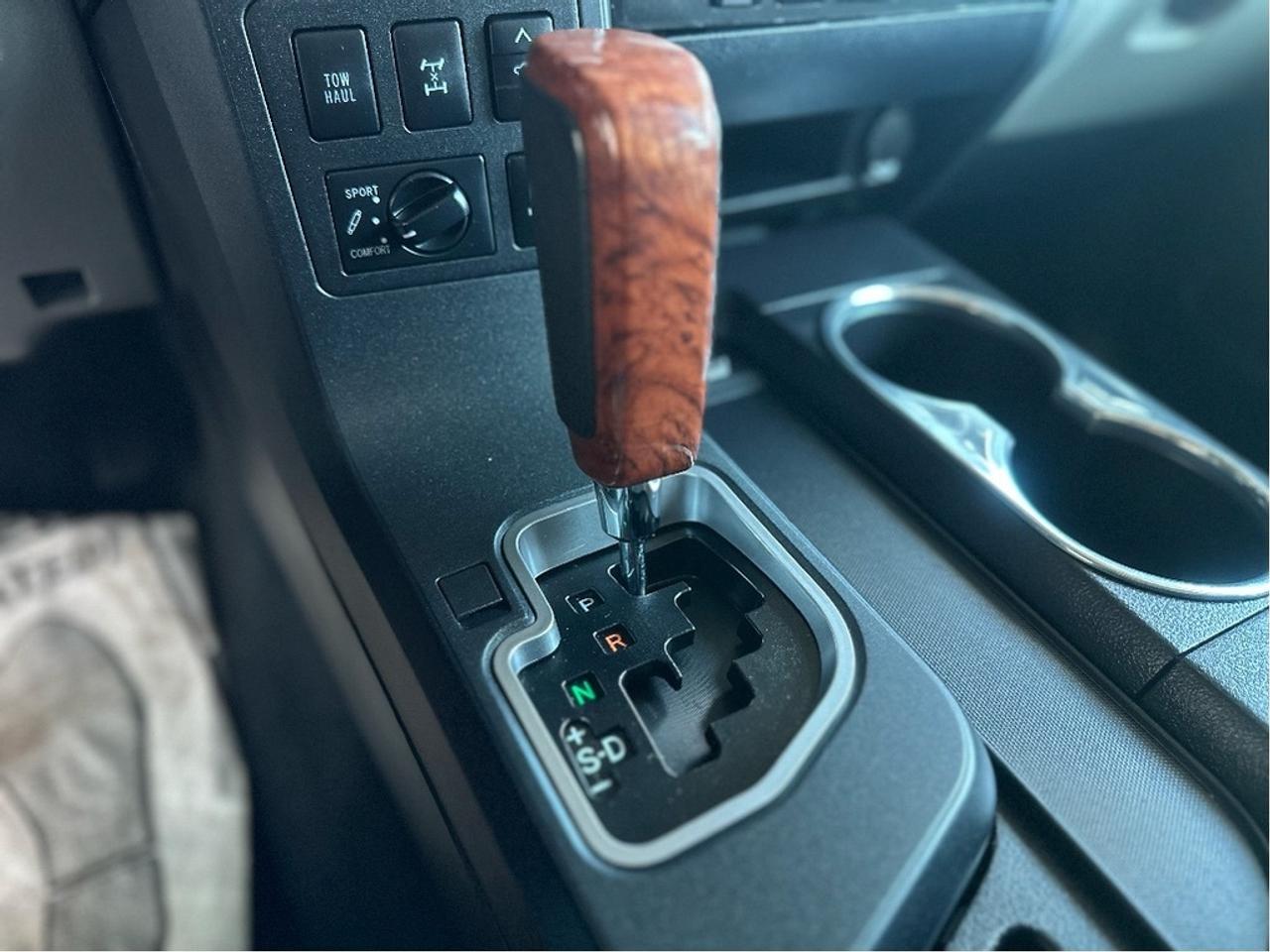 2019 Toyota Sequoia Plantium Photo