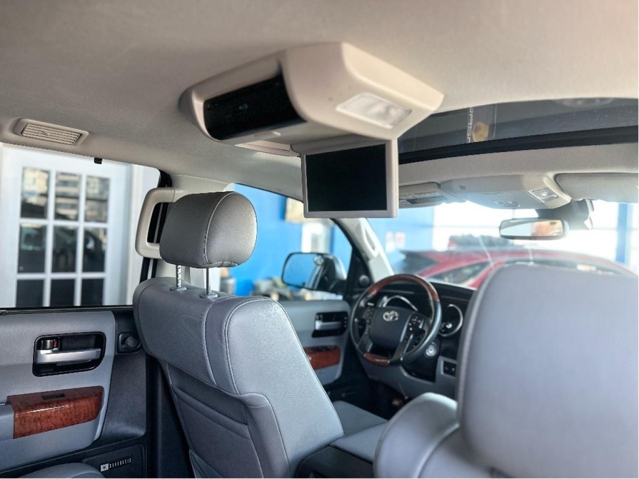 2019 Toyota Sequoia Plantium Photo
