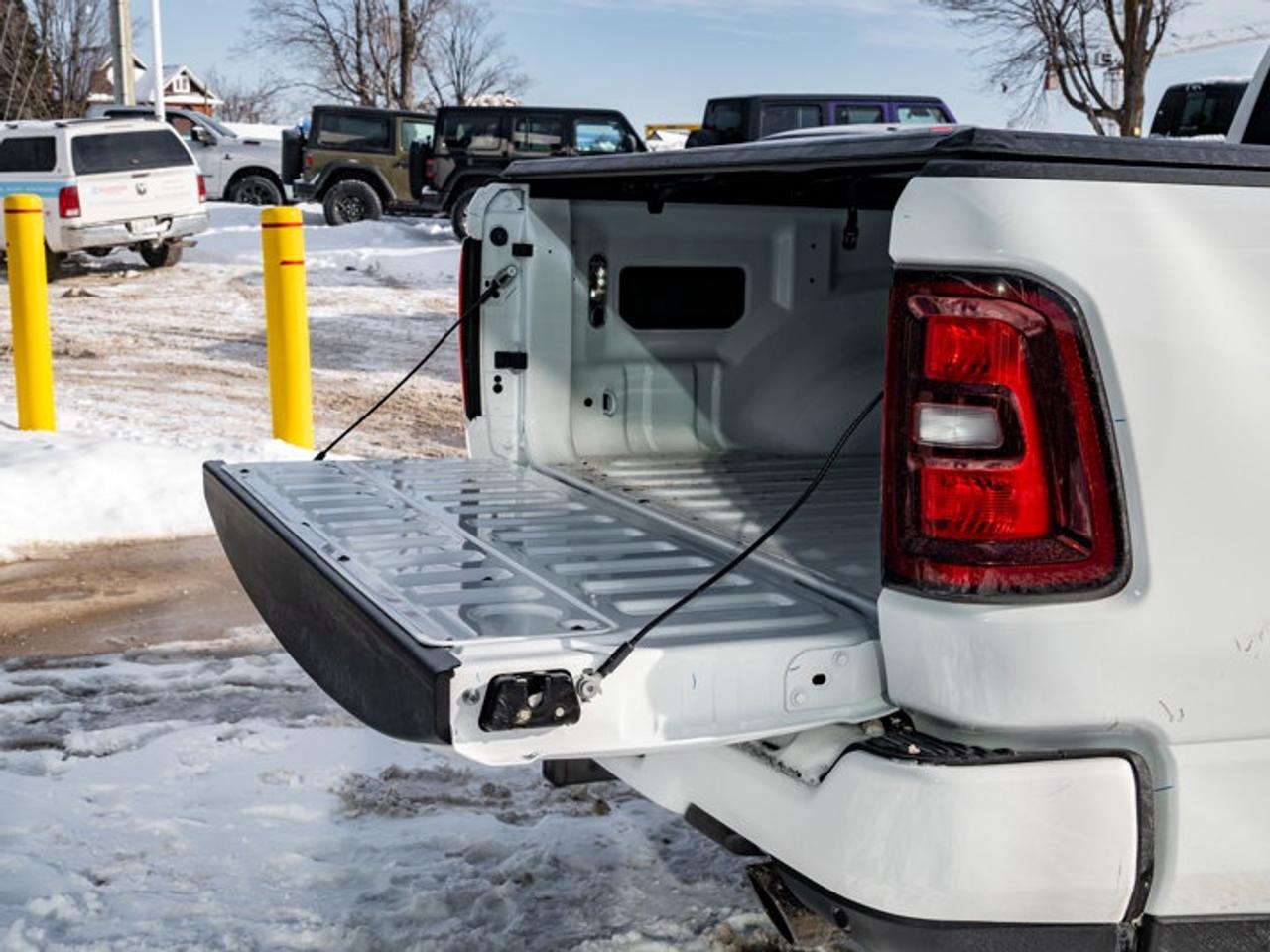 2026 RAM 1500 Express Photo