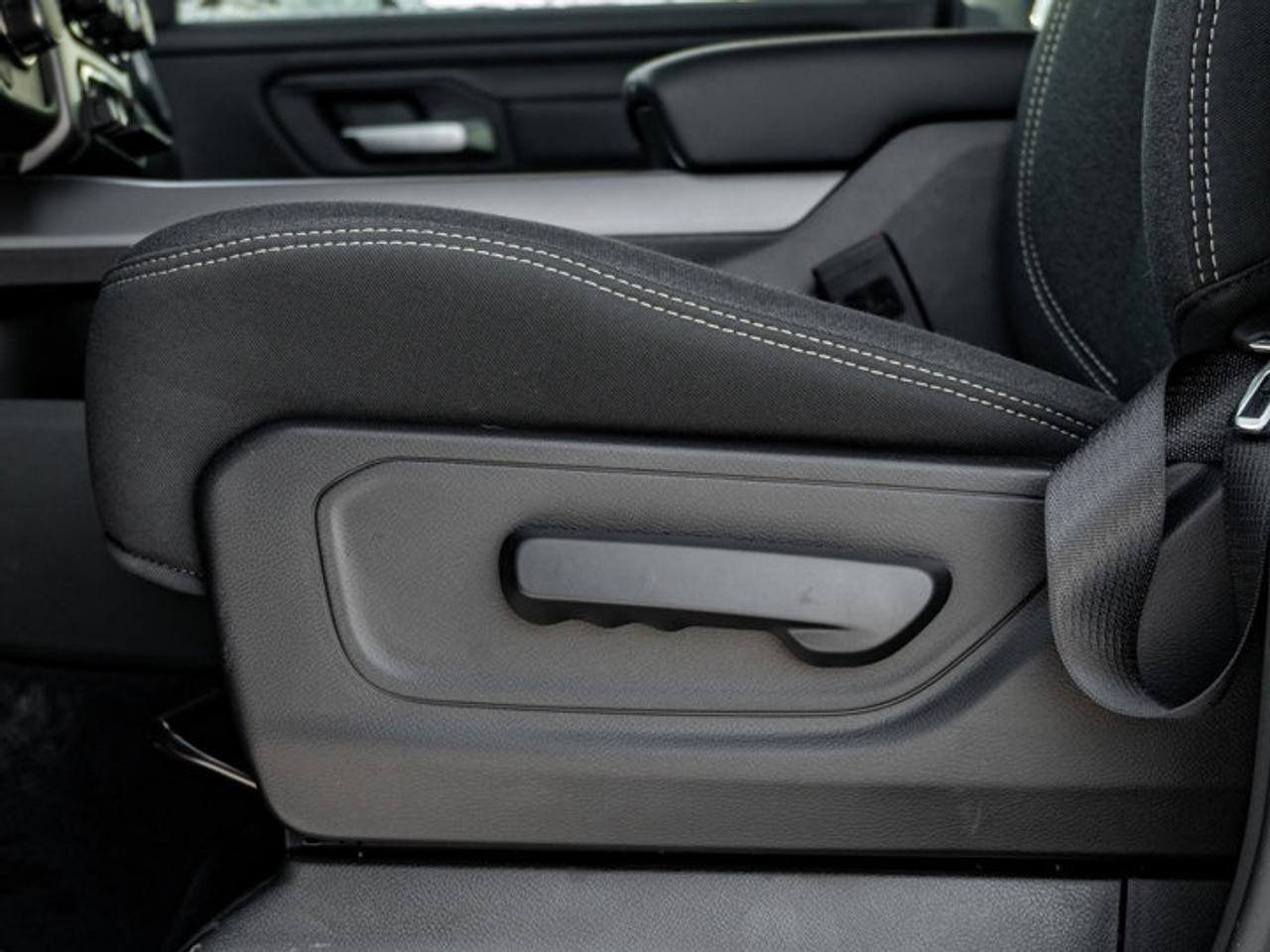 2026 RAM 1500 Express Photo