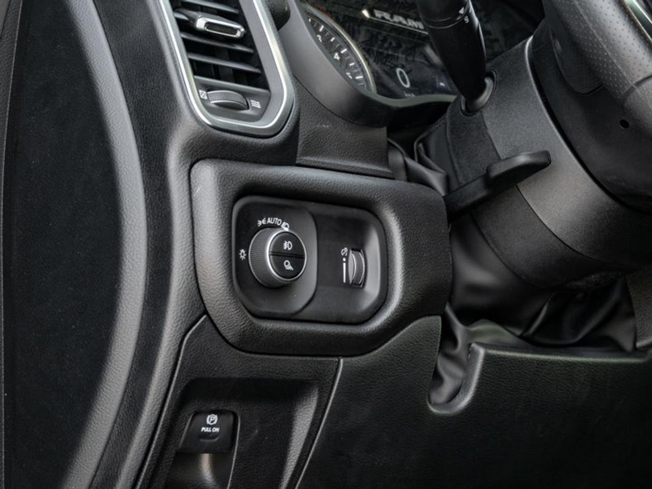 2026 RAM 1500 Express Photo