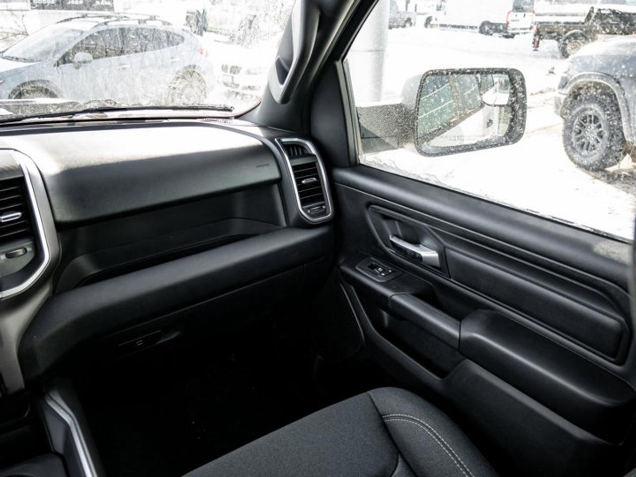2026 RAM 1500 Express Photo