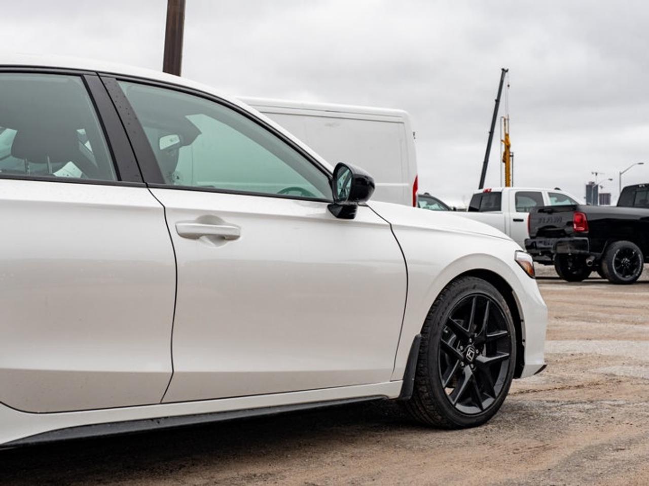 2025 Honda Civic Hatchback Sport Photo