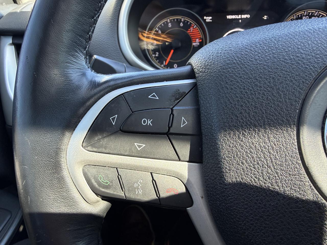 2016 Jeep Cherokee Trailhawk Photo