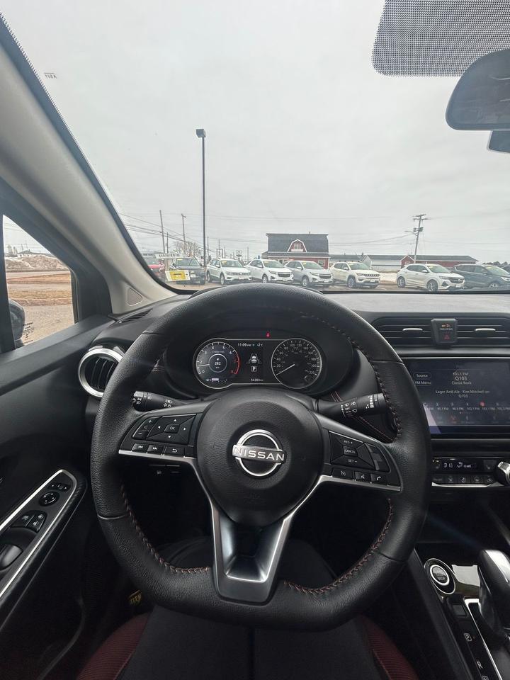 2024 Nissan Versa SR Photo