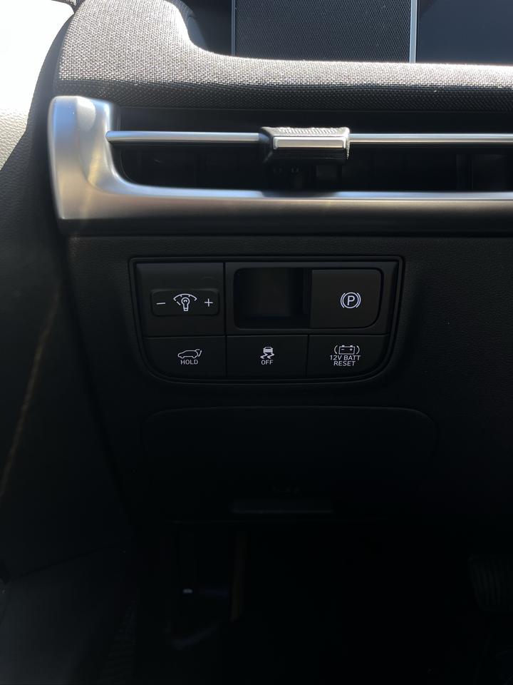 2026 Hyundai Tucson ULTIMATE HEV Photo